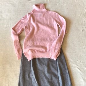 100% cashmere turtleneck sweater